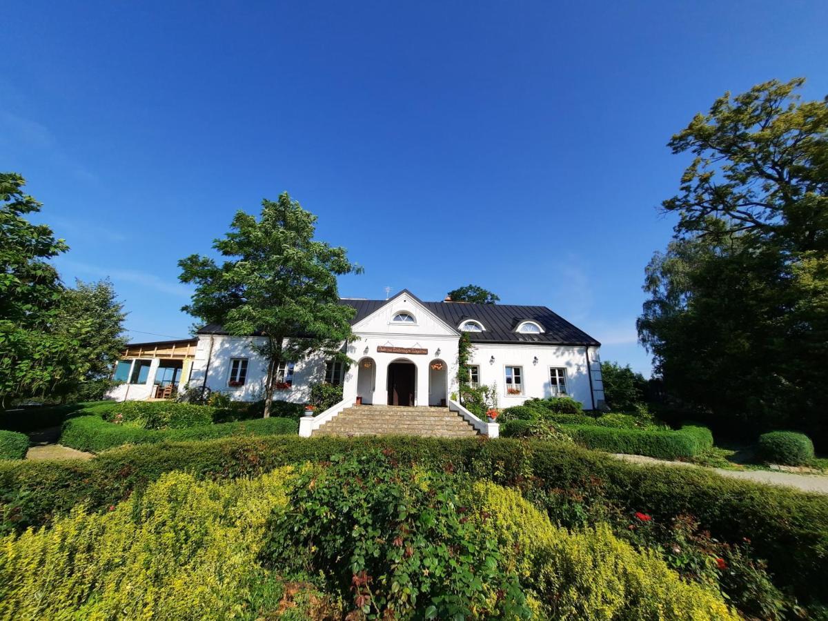 Bed and Breakfast Dwór na Wichrowym Wzgórzu Przybysławice Exterior foto