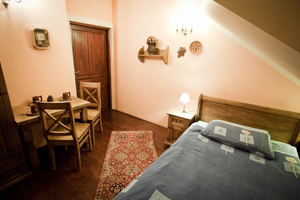 Bed and Breakfast Dwór na Wichrowym Wzgórzu Przybysławice Habitación foto