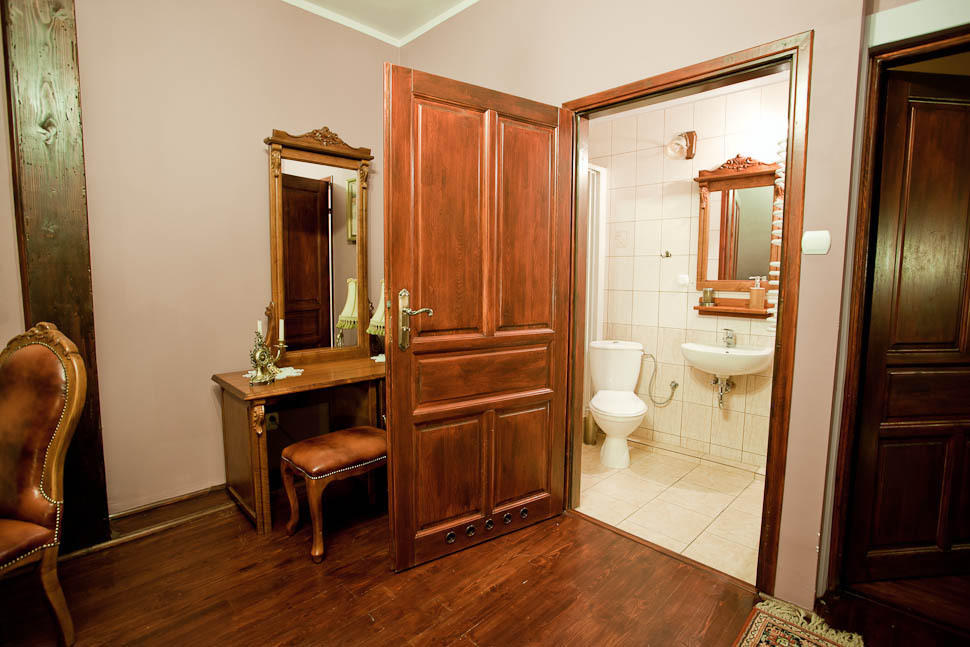 Bed and Breakfast Dwór na Wichrowym Wzgórzu Przybysławice Habitación foto