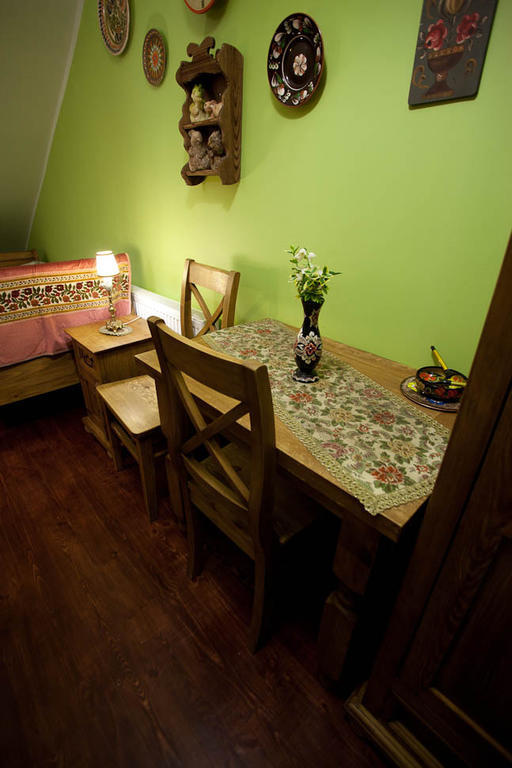 Bed and Breakfast Dwór na Wichrowym Wzgórzu Przybysławice Exterior foto